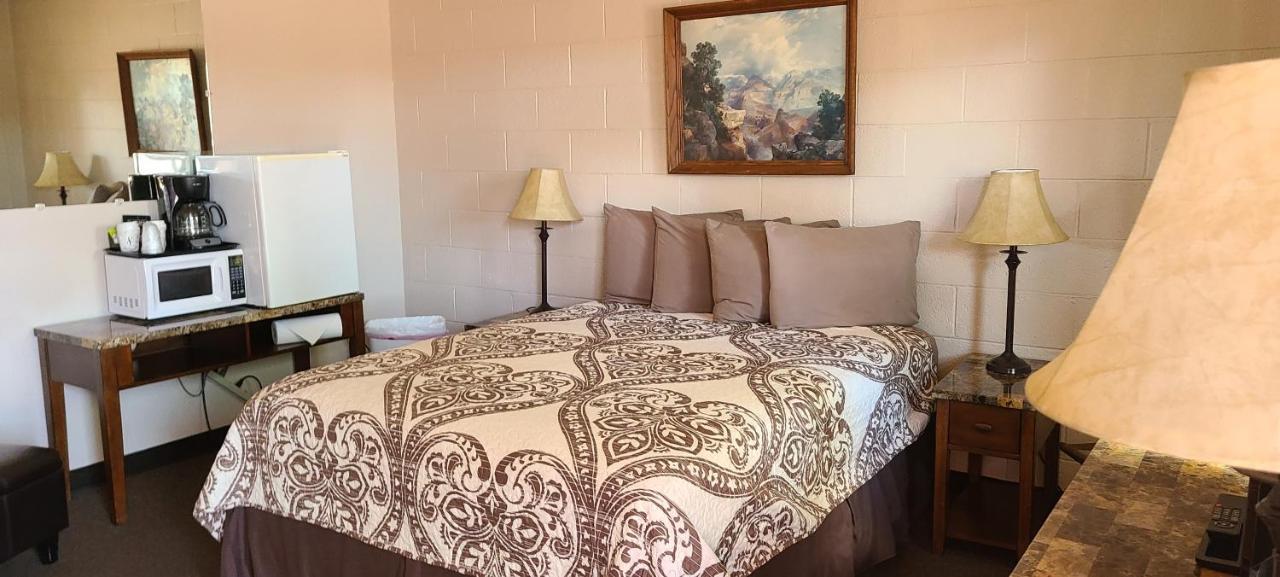 Red Rock Motel And Dam Motel Page Ngoại thất bức ảnh