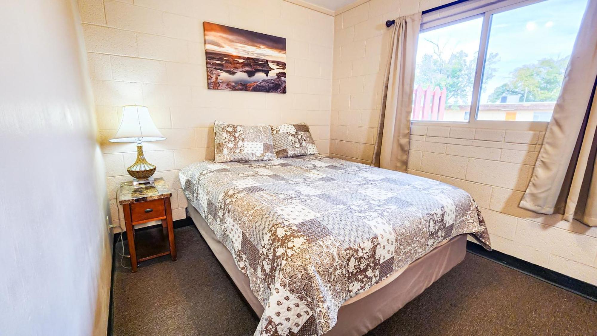 Red Rock Motel And Dam Motel Page Ngoại thất bức ảnh
